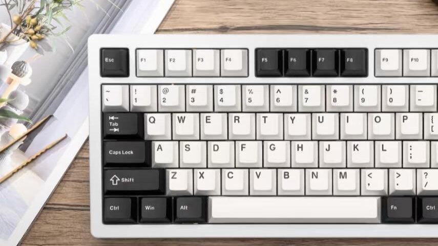 VRZY键盘 不止于打字，解锁高效与创意的输入密码